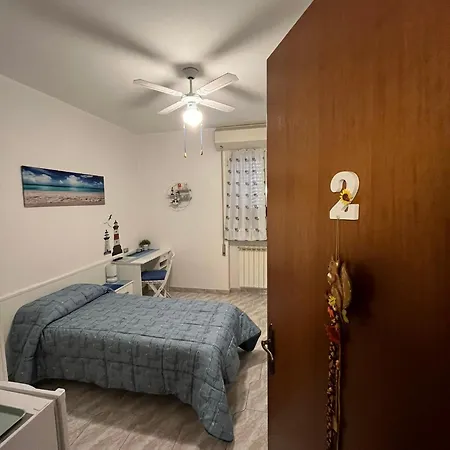 Il Girasole فندق مبيت وإفطار Ortonovo