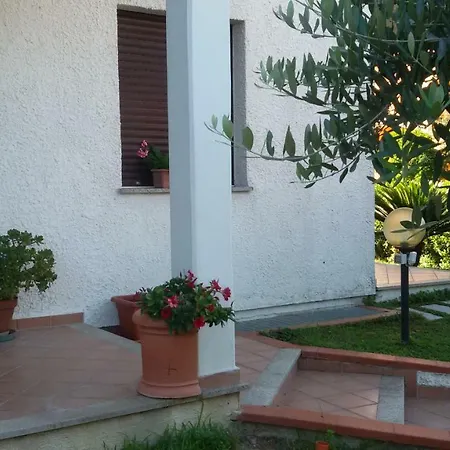 ベッド・アンド・ブレックファスト Il Girasole 3*